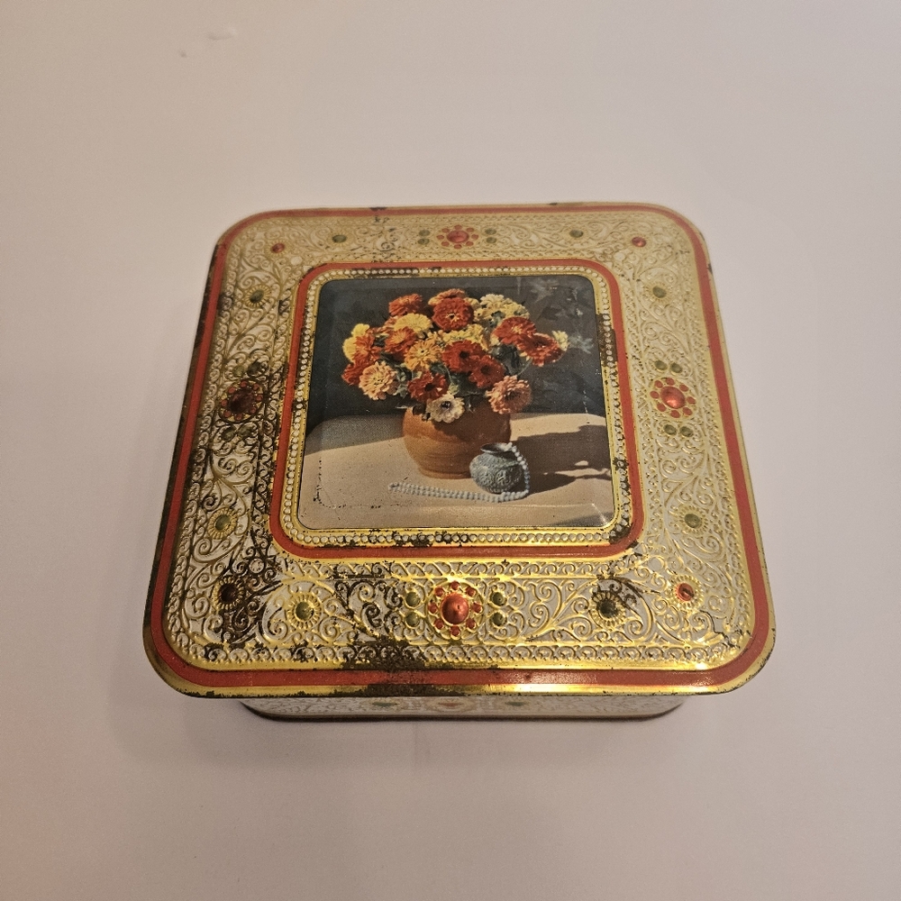 Vintage Dutch Biscuit Tin